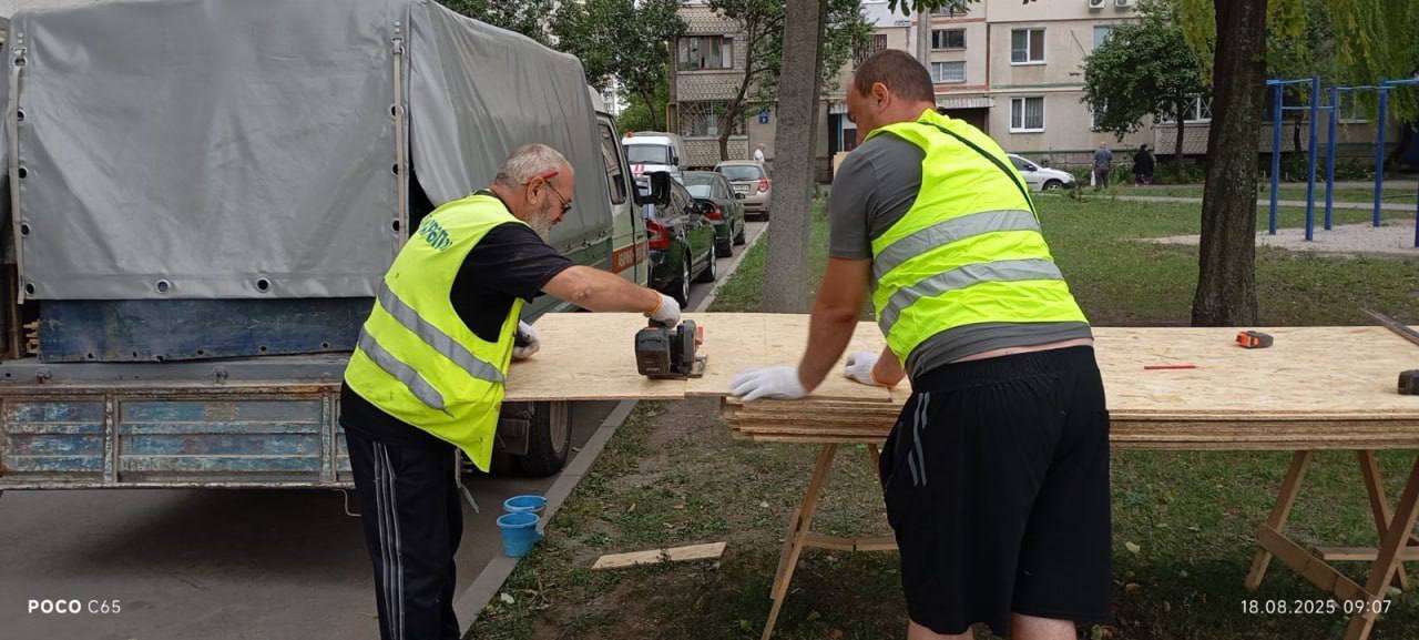 Пошкодженно десятки будинків через ворожий удар по місту: Новини Харкова
